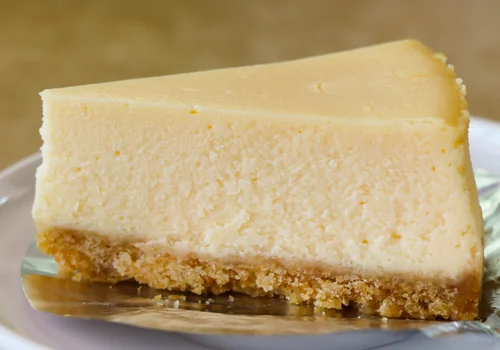 Sernik na Wielkanoc - co zrobić, by był idealnie kremowy?