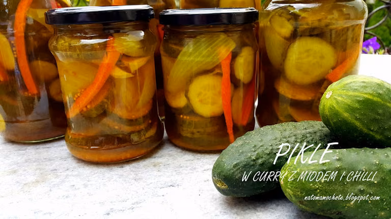 Pikle w Curry z Miodem i Chilli