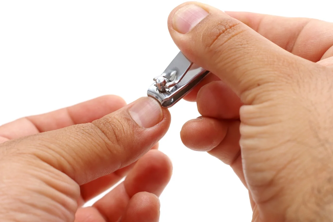 Jak obcinać paznokcie bez bałaganu?
