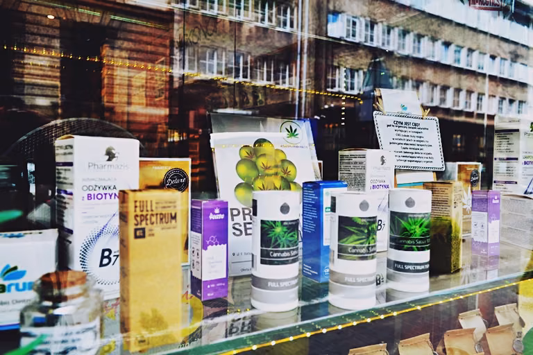 Gdzie kupić dobry olej CBD i jaki olejek CBD wybrać ? - Konopia Farmacja