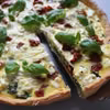 Tarta za szpinakiem i suszonymi pomidorami