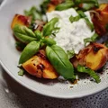 Brzoskwinie w prosciutto z grilla – czyli gastronomiczny orgazm
