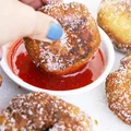 Wegańskie pączki z dziurką