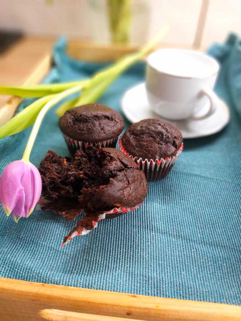 MUFFINKI CZEKOLADOWE  Z BANANAMI