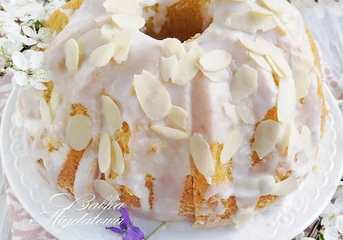 mniam...mniam...: babka migdałowa