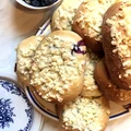 Borówczanki (drożdżówki z borówkami)