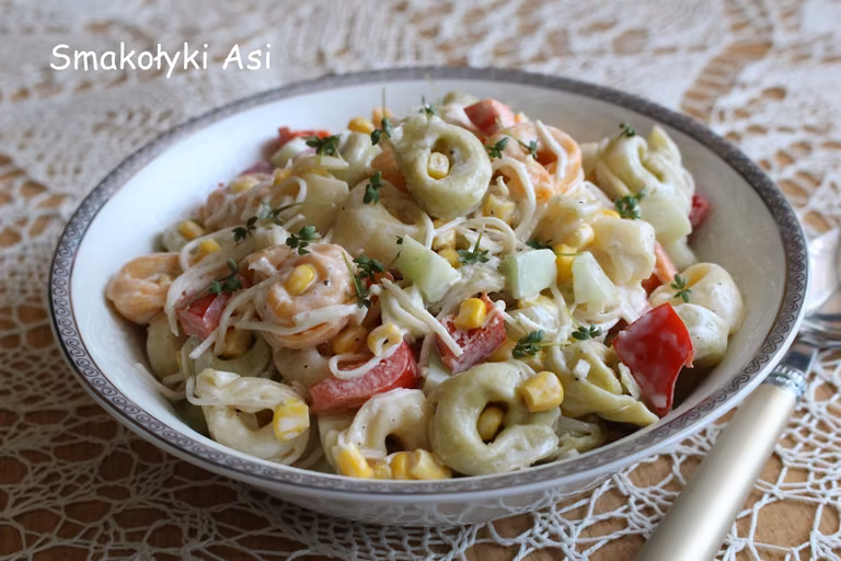 Sałatka z tortellini