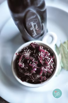 Konfitura z czerwonej cebuli i octu balsamicznego