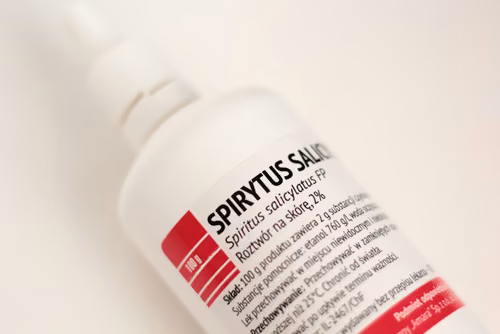 Spirytus salicylowy - kiedy pomaga, a kiedy możemy sobie nim zaszkodzić?