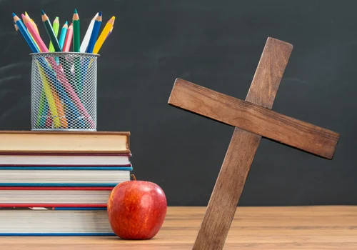 Protest przeciwko zmianom w nauczaniu religii! Katecheci obawiają się o swoją przyszłość!?