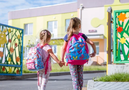 Uczniowie mają powód do radości! Więcej wolnego w roku szkolnym 2025/2026