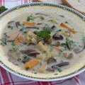 Zupa grzybowa ze świezych grzybów z ziemniakami