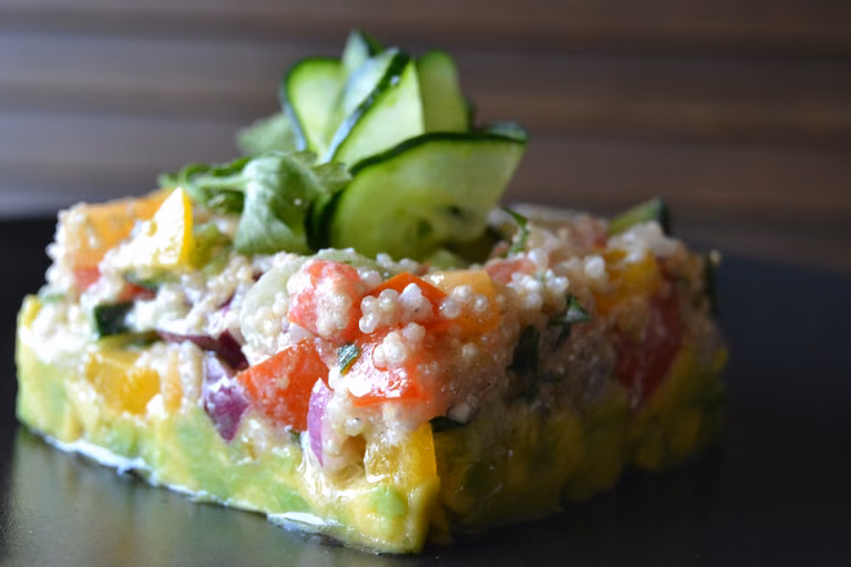 Sałatka z kaszą quinoa