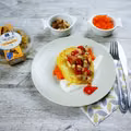 Śledzik z orzechami na marchewkowym puree