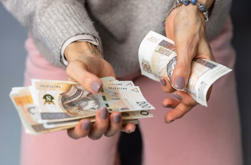 Nawet 429 złotych! Od 1 stycznia 2024 gminy będą wypłacać pieniądze!