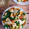 Sałatka z kurczakiem i serem halloumi