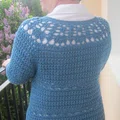 Szydełkowy sweter w kolorze blue