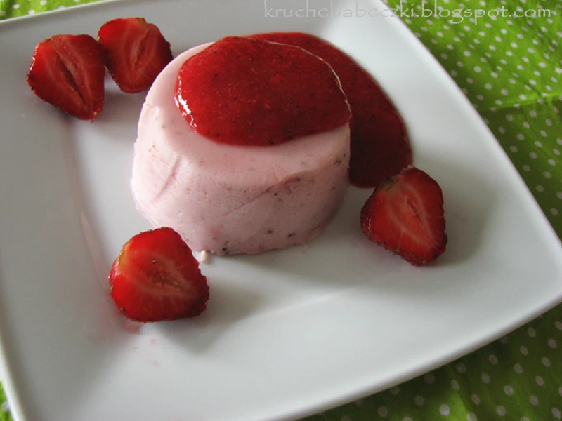 Panna Cotta truskawkowa