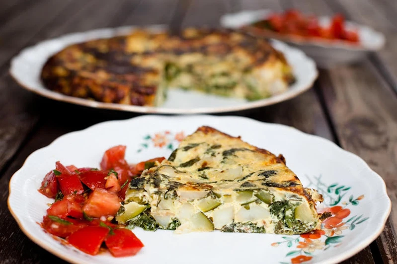 Frittata z cukinią i szpinakiem