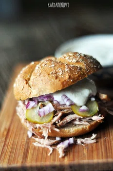 Kanapka z pulled pork