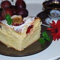 Ciasto drożdżowe ze śliwkami