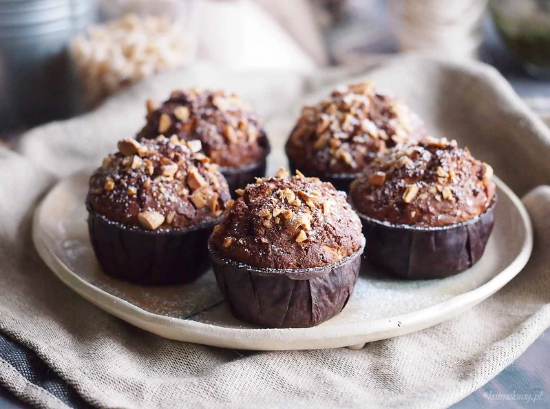 Muffiny z jabłkami i cynamonem