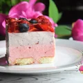 CIASTO NA JOGURTACH GRECKICH BEZ PIECZENIA Z TRUSKAWKAMI I BORÓWKAMI