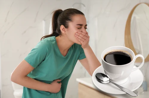 Dolewała koleżance chemikalia do kawy! Nagrała ją kamera, teraz grozi jej więzienie