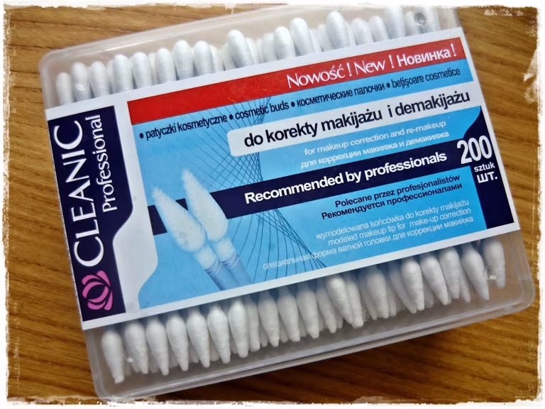 Ponad 90% osób używa ich do czyszczenia uszu a to błąd!