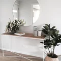 Salon z lustrem