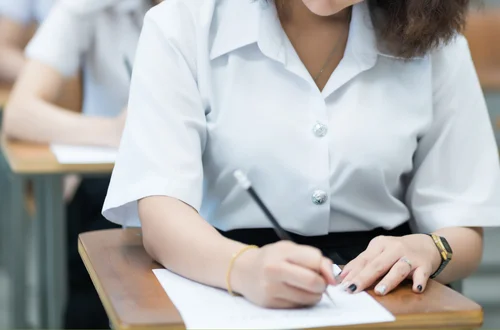 PILNE: Zdjęcia arkuszu matury z języka polskiego trafiły do sieci! Dyrektor CKE potwierdza wyciek