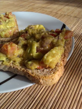 Prosta i pyszna pasta z awokado- do kanapek, tortilli....