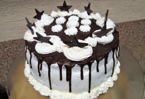Łatwy i pyszny tort wuzetka drip cake