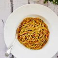 Spaghetti aglio olio e peperoncino