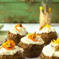 Muffiny marchewkowe z kremem sernikowym