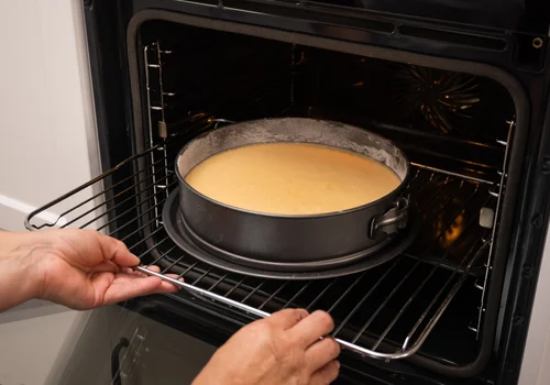 Czy można piec ciasta w Wielki Piątek? Mało kto zna tę zasadę