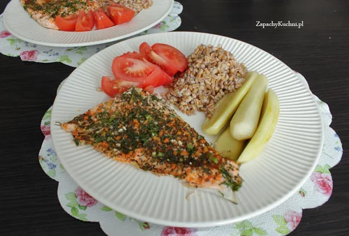 PSTRĄG ŁOSOSIOWY Z KASZĄ I WARZYWAMI- CZYLI OBIAD 500 KCAL
