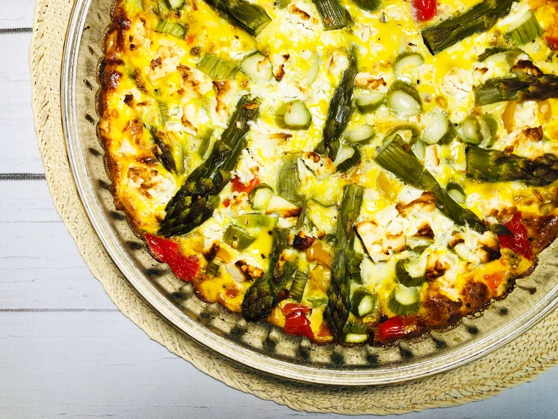 PONIEDZIAŁEK: TORTILLA ZE SZPARAGAMI