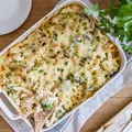 Kremowa zapiekanka makaronowa z kurczakiem (7 składników)