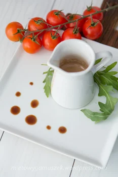 Dressing miodowo - balsamiczny