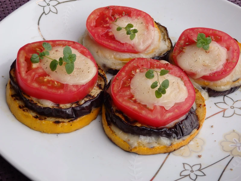 Zapiekane warzywne kanapeczki
