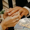 Młodzi Polacy zadłużają się na organizację wesela! Cena za "talerzyk" dla jednej osoby zwala z nóg