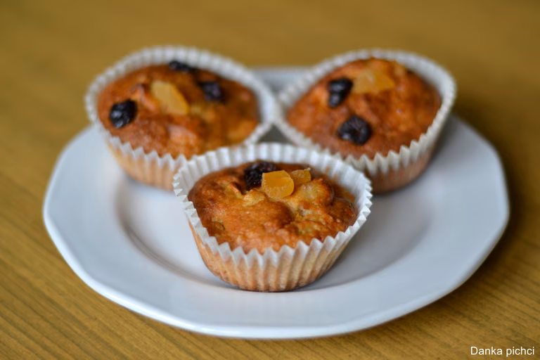 Muffinki owsiane z jabłkami