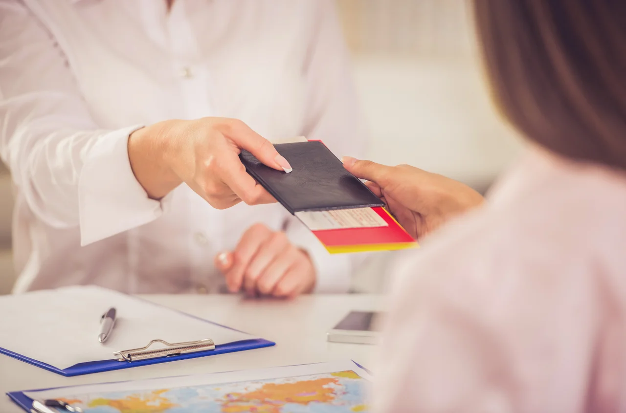 Polskie biuro podróży wstrzymało sprzedaż wycieczek. Znamy powód!