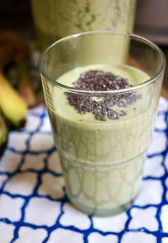 Zielone Smoothie z Tofu I Kurkumą