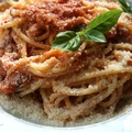 Spaghetti arrabiata z tuńczykiem
