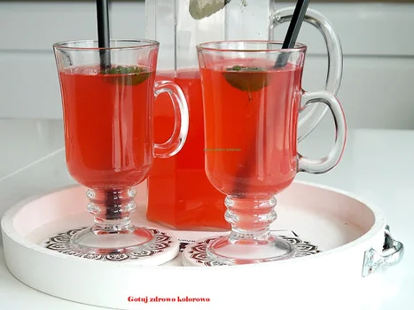 Lemoniada rabarbarowa