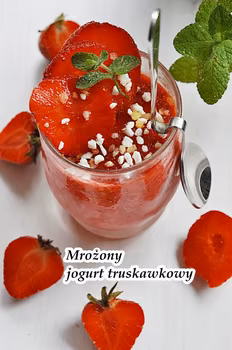 Mrożony jogurt truskawkowy