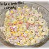 Sałatka z tortellini i szynką