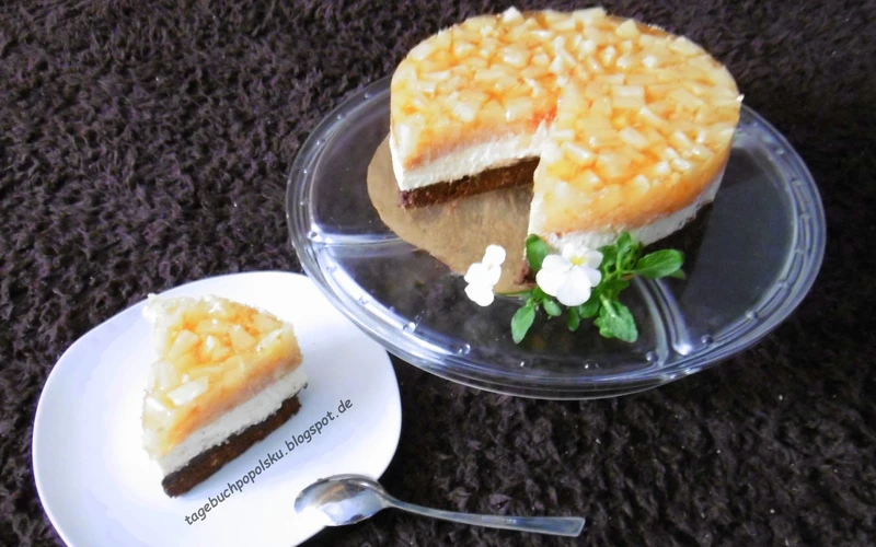Tort z herbatnikami, ananasem i serkiem Philadelphia (bez pieczenia)